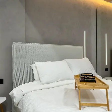 Whitekaravan Suite Thessaloniki Exterior photo