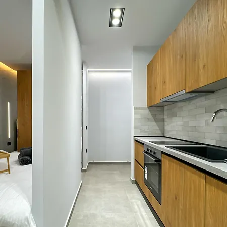 Whitekaravan Suite Thessaloniki Exterior photo