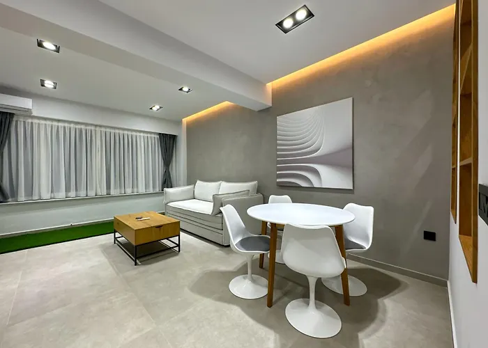 Whitekaravan Suite